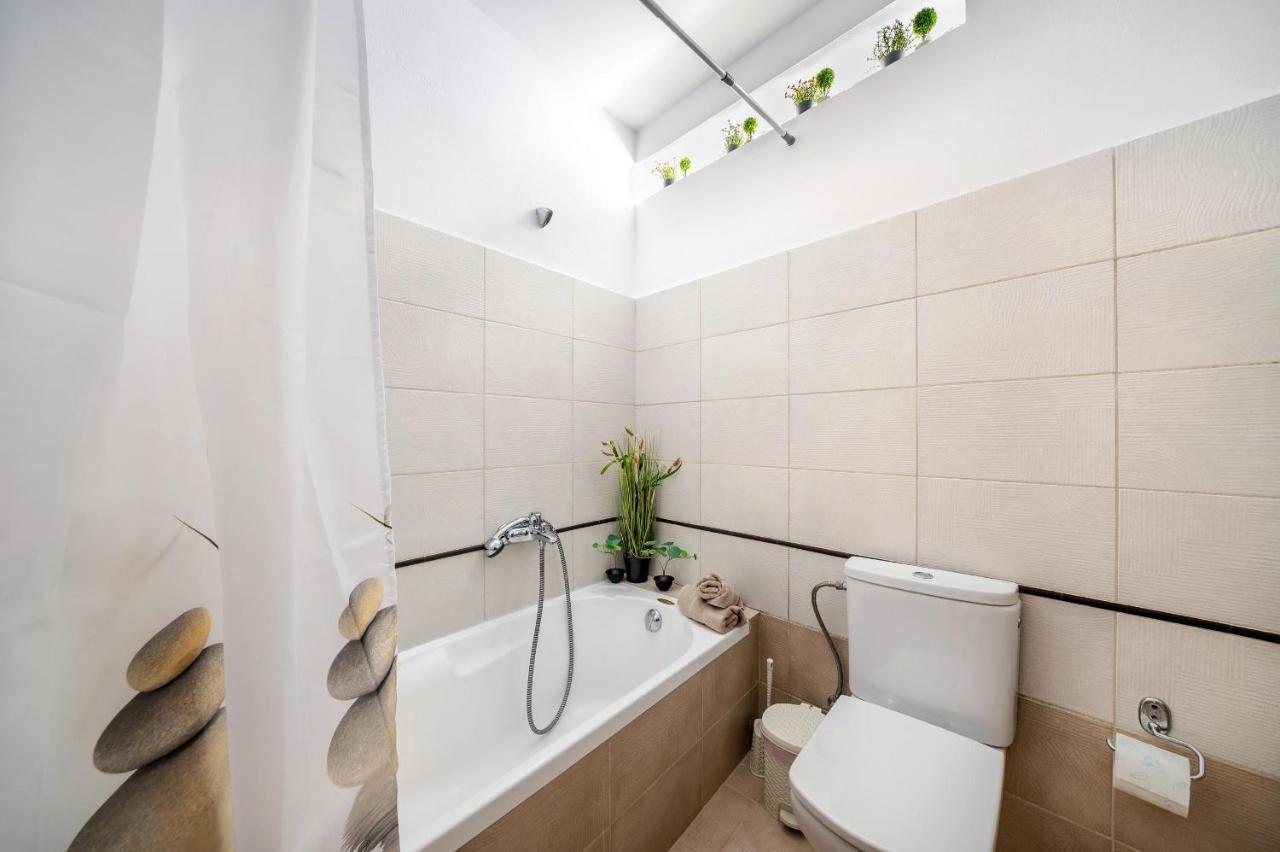 Luxury Town Center Suite Apt A2 Heraklion (Crete) Exterior photo